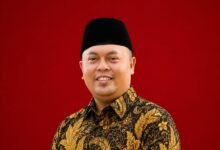 Pentinya Kita Menjaga Adab dan Logika di Era Digital