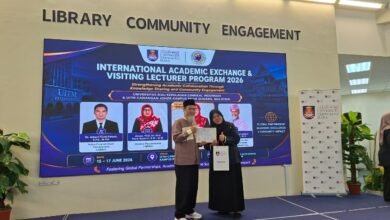 Raja Ali Haji Relevan untuk Era AI dan Tata Kelola Modern, Dr. Hos Arie Sampaikan Kuliah Tamu di UiTM Malaysia