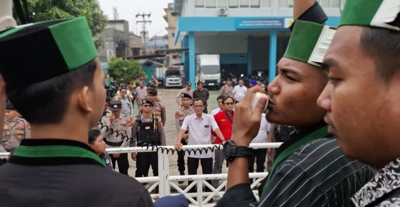 HMI Kembali Datangi Kantor PLN Tanjungpinang, GM Janji Listrik Pulih Total Hari Ini